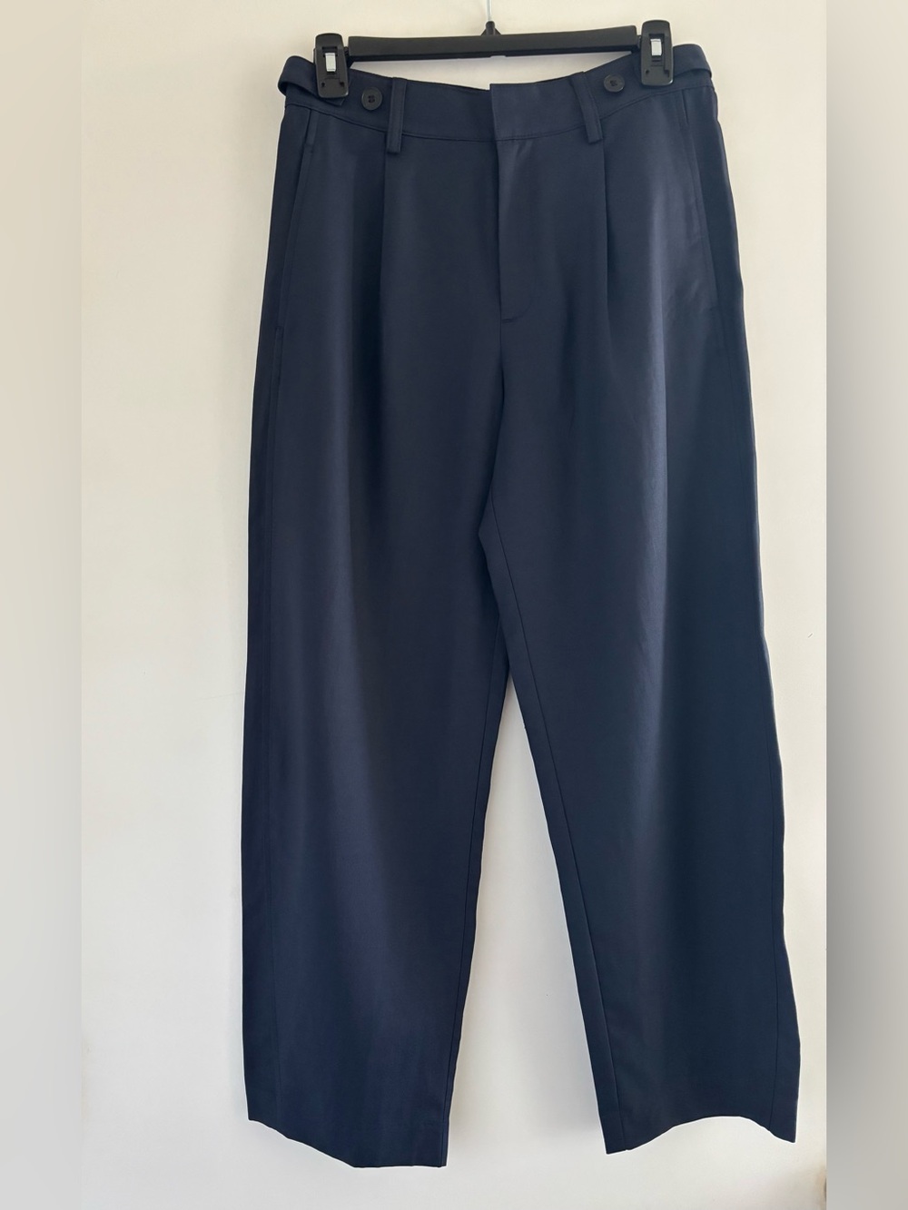 Madewell The Barrel-Leg Pant in Drapey Twill Classic Navy - Picture 4 of 5